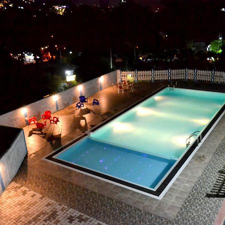 Capital Regency Hotel Kandy Luaran gambar